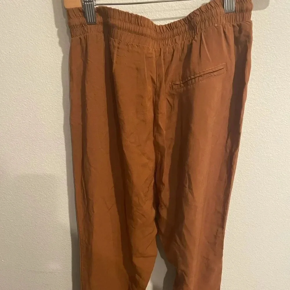 Forever‎ 21 jogger pants